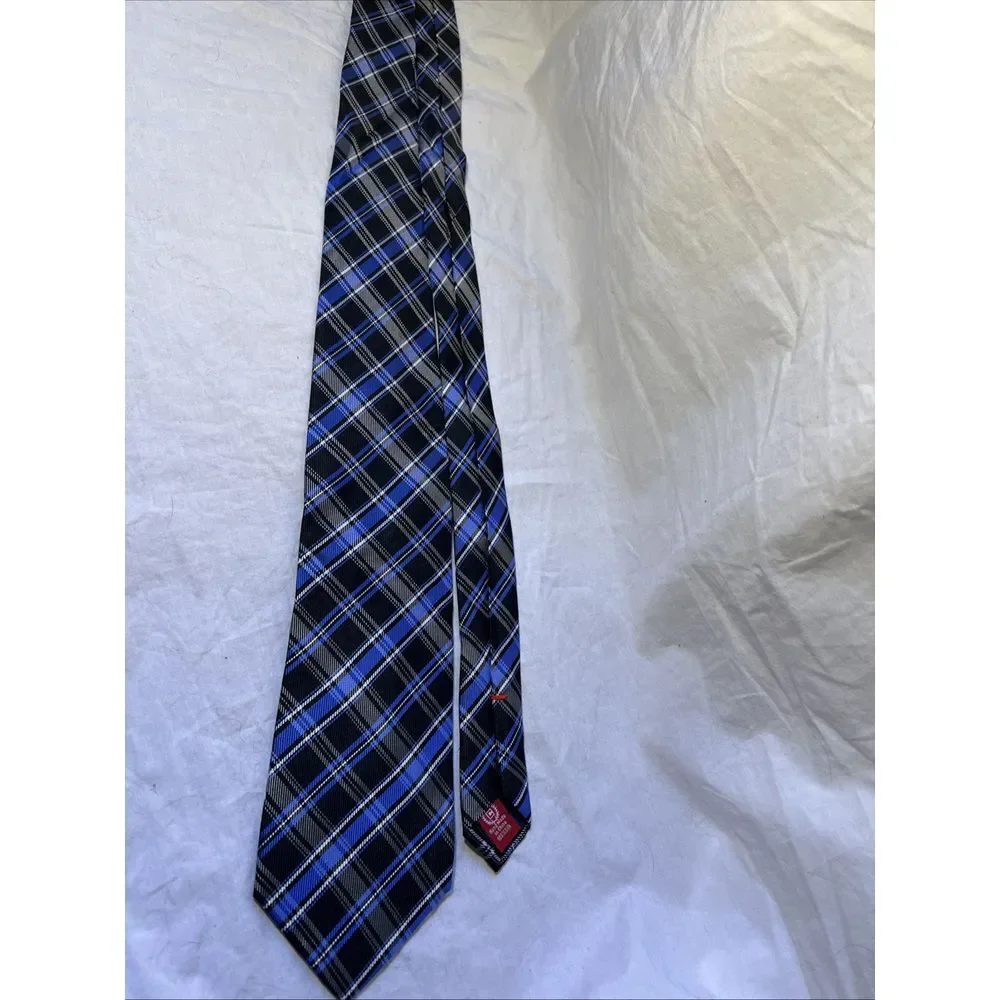 Chaps Black/Blue 100% Silk‎ Tie